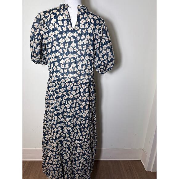 Travota Blue and Cream Floral Puff Sleeve Maxi Dress Sz M - Picture 3 of 4